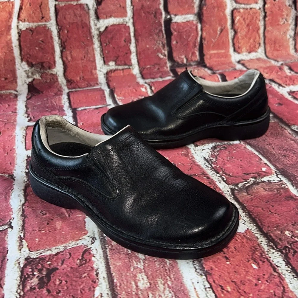 Red Head Men's Black Leather Slip-On Shoes Size 8M